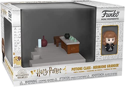 Funko Pops! Mini Moments: Harry Potter 20th Anniversary - Hermione with Chase (Styles May Vary)